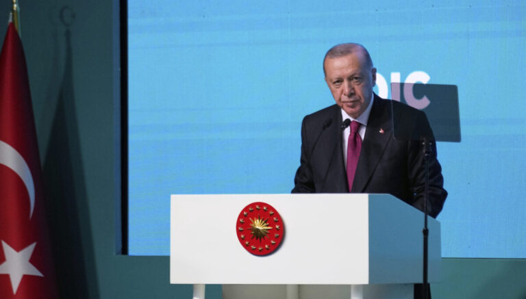 Ερντογάν σε Αραγτσί: Η επανέναρξη των συνομιλιών Ιράν-ΗΠΑ είναι ο μόνος τρόπος εξεύρεσης μιας λύσης στη διαμάχη με το Ισραήλ