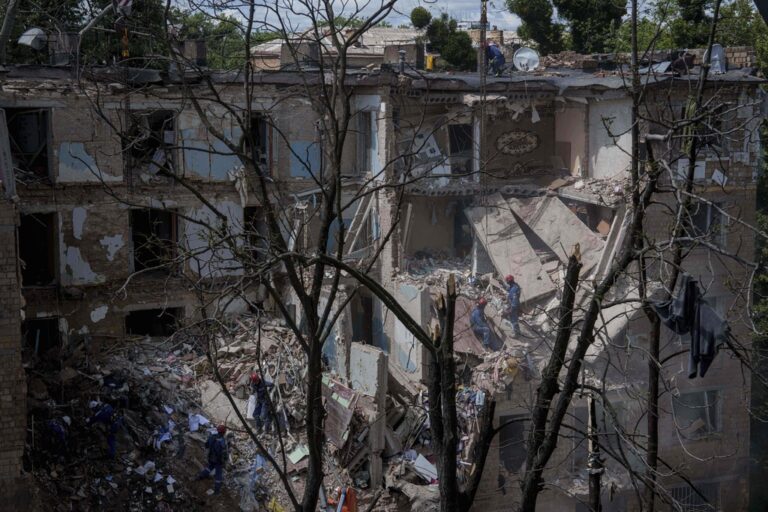 Η Ρωσία αναφέρει κατάρριψη 20 drones της Ουκρανίας – Το Κίεβο καταγγέλλει επίθεση στο Σούμι