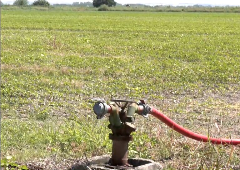 Λήψη μέτρων για την ορθή διαχείριση των υδάτων του Αλιάκμονα ζητούν οι φορείς στην Πέλλα – Δεν αρκεί το νερό για τις αρδευτικές ανάγκες