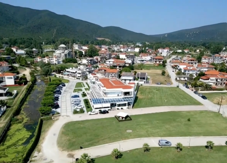 Οι καταγάλανες ακτές του Στρυμονικού, η “άγνωστη” Θεσσαλονίκη της κρουαζιέρας και του τουρισμού και οι συνεργασίες που “ξεκλειδώνουν” την ανάπτυξη