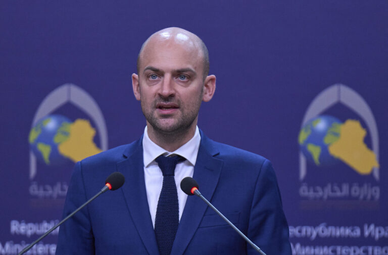 Γαλλία: Χαιρετίζει την ανακοίνωση Τραμπ περί συμφωνίας για παύση πυρός