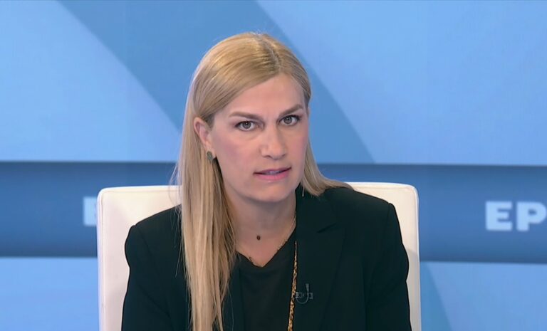 Σ. Βολουδάκη στην ΕΡΤ για τις εισροές από Λιβύη: Τα δύο πλοία του Π.Ν. θα ειδοποιούν τις λιβυκές αρχές και θα ζητούν να γυρίσουν πίσω τα σκάφη