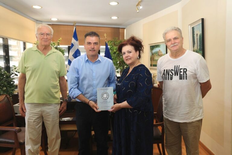 Στον δήμαρχο Λαρισαίων εκπρόσωποι του Ομίλου Φίλων Θεσσαλικής Ιστορίας