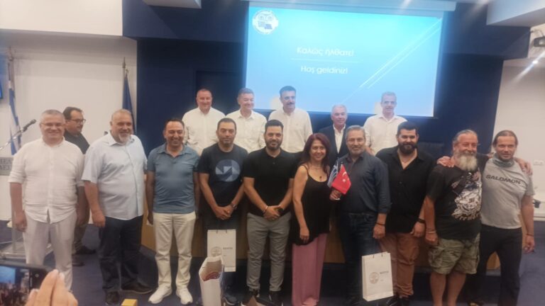 Στη Μυτιλήνη πολυμελής αντιπροσωπεία από το Δικελί και την Πέργαμο – Συνεργασία σε πολιτιστικό και οικονομικό επίπεδο