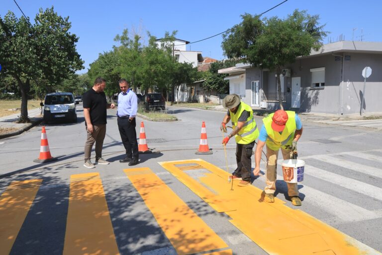 Λάρισα: Παρεμβάσεις σε διαβάσεις πεζών σε 24 σχολεία