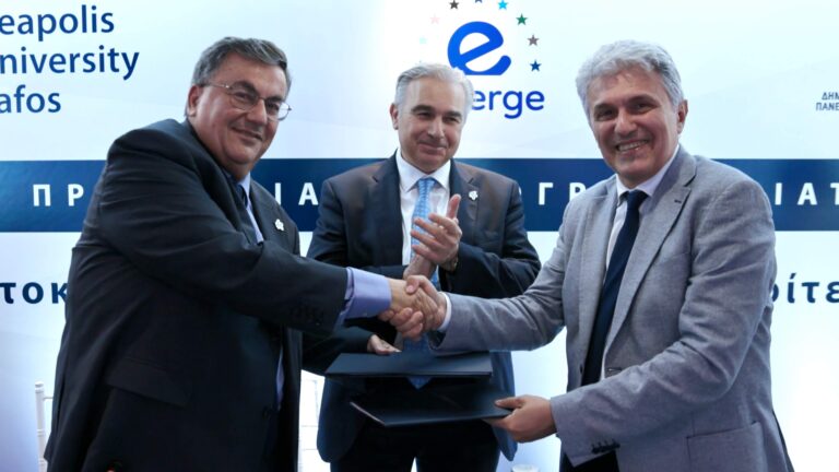 Διεθνές αγγλόφωνο πρόγραμμα σπουδών ιατρικής από “Δημοκρίτειο” Πανεπιστήμιο Θράκης και Πανεπιστήμιο “Νεάπολις” Πάφου