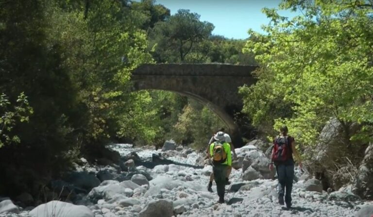 Πεζοπορική εξόρμηση του Ε.Ο.Σ. Καλαμάτας  στο φαράγγι του Ριντόμο