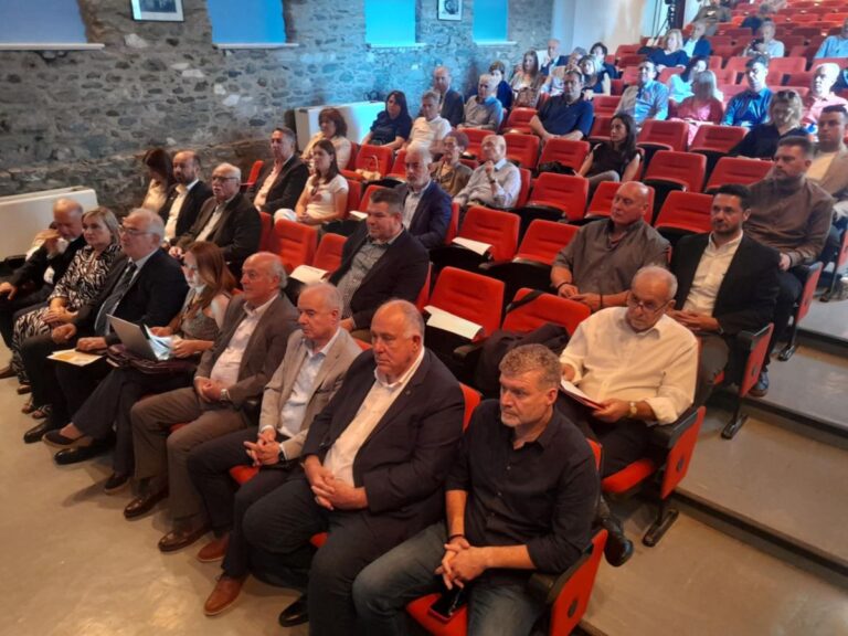 Τα χρηματοδοτικά εργαλεία για την Αυτοδιοίκηση αναλύθηκαν σε ημερίδα της ΠΕΔ Θεσσαλίας