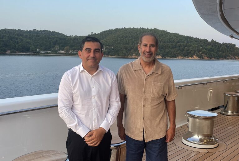 Σεΐχης του Κατάρ στη Σκιάθο – Επισκέψεις υψηλού συμβολισμού στο νησί των Σποράδων