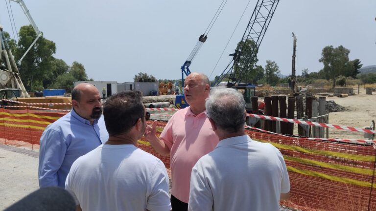 Επιθεώρηση στο εργοτάξιο του Μουσείου της Αργούς – Επίσκεψη Α. Μπέου και Χ. Τριαντόπουλου