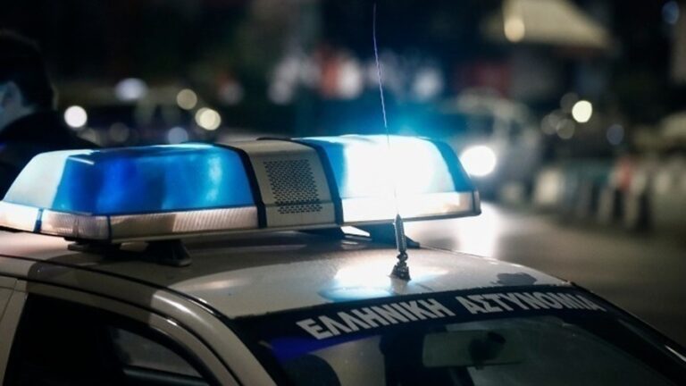 Πρέβεζα: Αφαίρεσε χρήματα και χρυσαφικά
