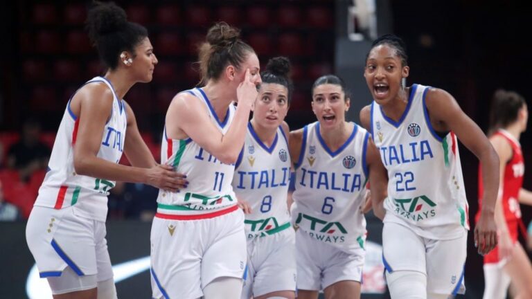 Eurobasket Γυναικών: Πήρε το θρίλερ και την πρόκριση στους «4» η Ιταλία, 76-74 την Τουρκία στην παράταση