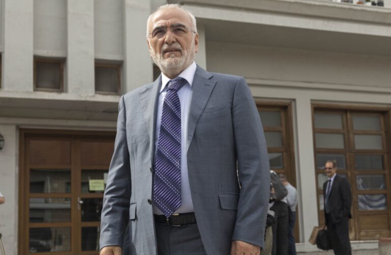 Θεσσαλονίκη: Αθώος ο πρόεδρος της ΠΑΕ ΠΑΟΚ Ιβάν Σαββίδης για την υπόθεση ανανέωσης της άδειας οπλοφορίας του