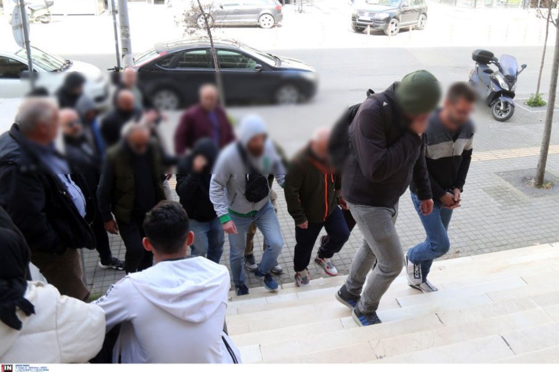 Θεσσαλονίκη: Από αύριο στον ανακριτή οι 39 συλληφθέντες από τα δύο κυκλώματα αρχαιοκαπηλίας