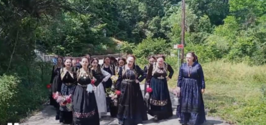 Νάματα Κοζάνης: Αναβιώνει το έθιμο του Αι Γιάννη του Κλήδονα
