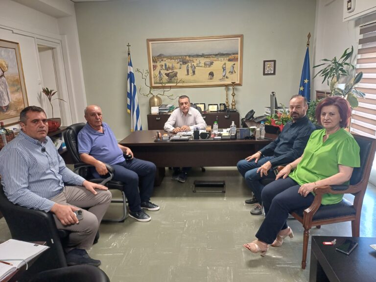 Επίσκεψη του περιφερειάρχη Θεσσαλίας Δημήτρη Κουρέτα στην Καρδίτσα – Συναντήσεις με τοπικούς φορείς για έργα υποδομής