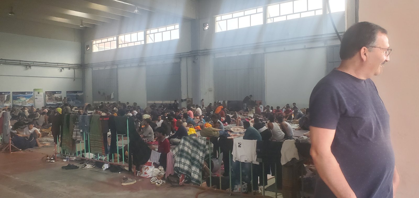 Το ΚΚΕ για τις συνθήκες φιλοξενίας των 425 μεταναστών στα Χανιά