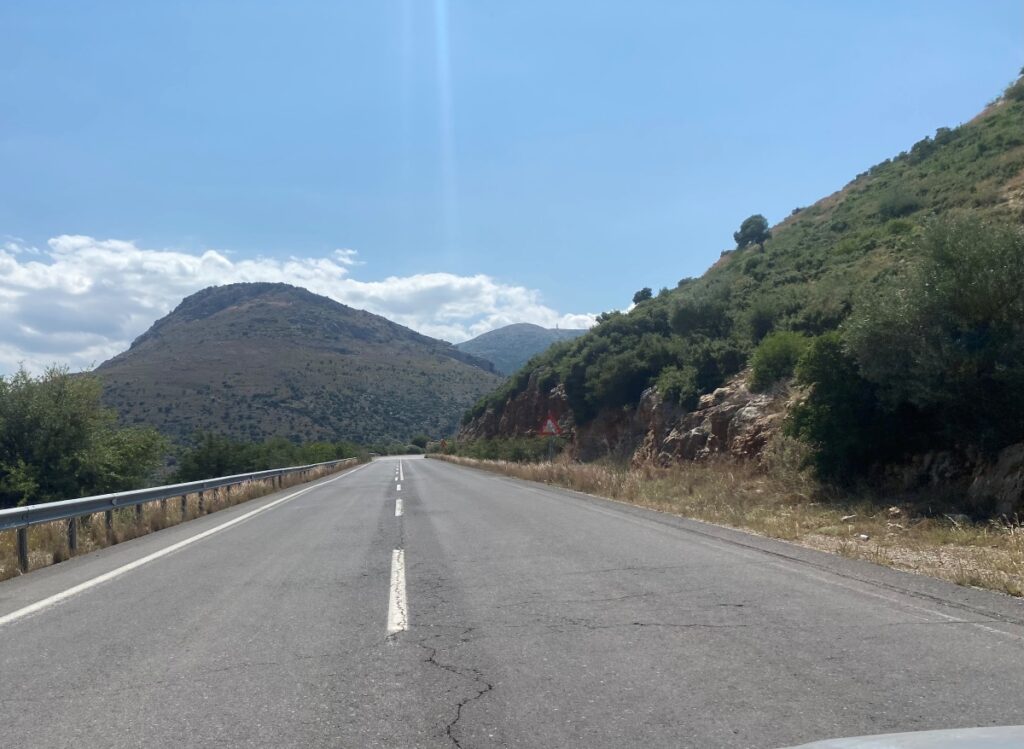 Τρίπολη: Ασφαλές οδικό δίκτυο στην Πελοπόννησο σε ένα χρόνο – Ξεκινούν οι παρεμβάσεις σε 618 επικίνδυνα σημεία