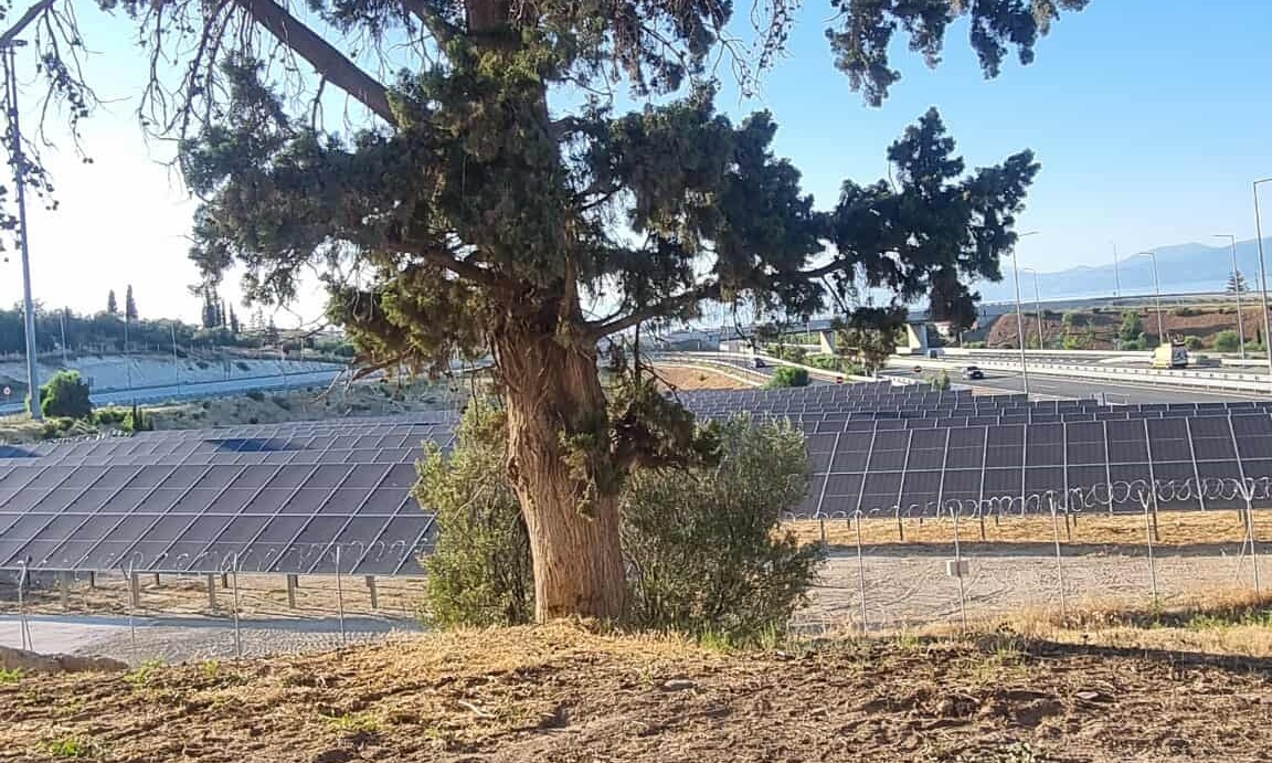 Εγκανιάστηκε το προγράμμα ηλιακής ενέργειας κατά μήκος του αυτοκινητόδρομου Αθηνών – Πατρών