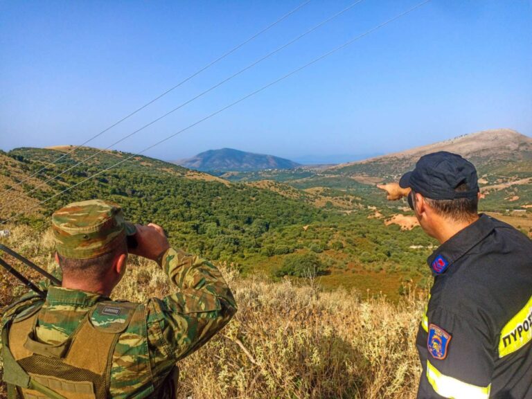 Σε επαγρύπνηση οι Ένοπλες Δυνάμεις για τις πυρκαγιές