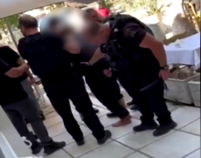 Θεσσαλονίκη: 64χρονος εισέβαλε σε εστιατόριο- Κρατούσε ιαπωνικό σπαθί και απειλούσε πελάτες