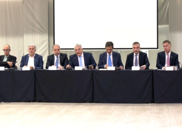 Διευρυμένες συσκέψεις του ΥΜΑΘ με τους Πρυτάνεις των ΑΕΙ Μακεδονίας, Θράκης και παραγωγικούς φορείς- Έδρα σπουδών Μεγάλου Αλεξάνδρου στο ΑΠΘ