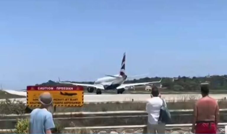 Δήμαρχος Σκιάθου για τραυματισμό τουρίστριας: Ηθελημένα εκθέτουν τον εαυτό τους σε κίνδυνο – Είναι σαν να περνάς φανάρι με κόκκινο