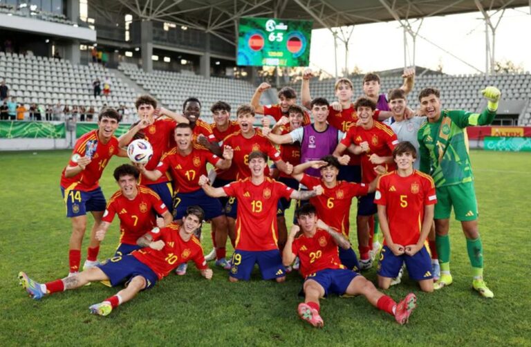 Euro U19: «Έβρεξε» γκολ στο Βουκουρέστι, στον τελικό η Ισπανία με σκορ… πόλο 6-5 επί της Γερμανίας (highlights)