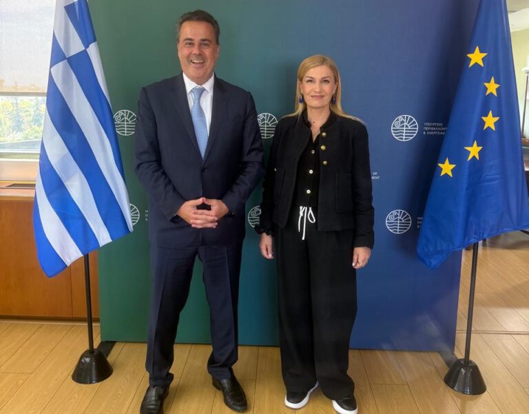Υφ. Μετανάστευσης: Κίνδυνος απαξίωσης μικρών ιδιοκτησιών, με το Προεδρικό Διάταγμα για τους οικισμούς
