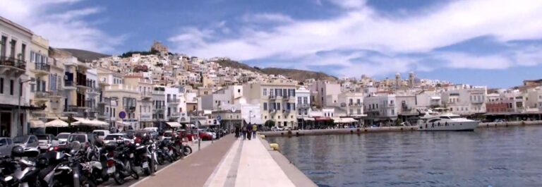 Σύρος: Βιωματικός περίπατος στα προσφυγικά της Ερμούπολης
