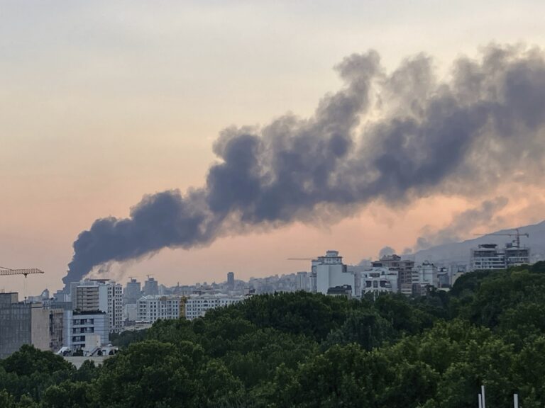 Είκοσι δύο αραβικές και ισλαμικές χώρες καταδικάζουν με κοινή δήλωση τις επιθέσεις του Ισραήλ στο Ιράν