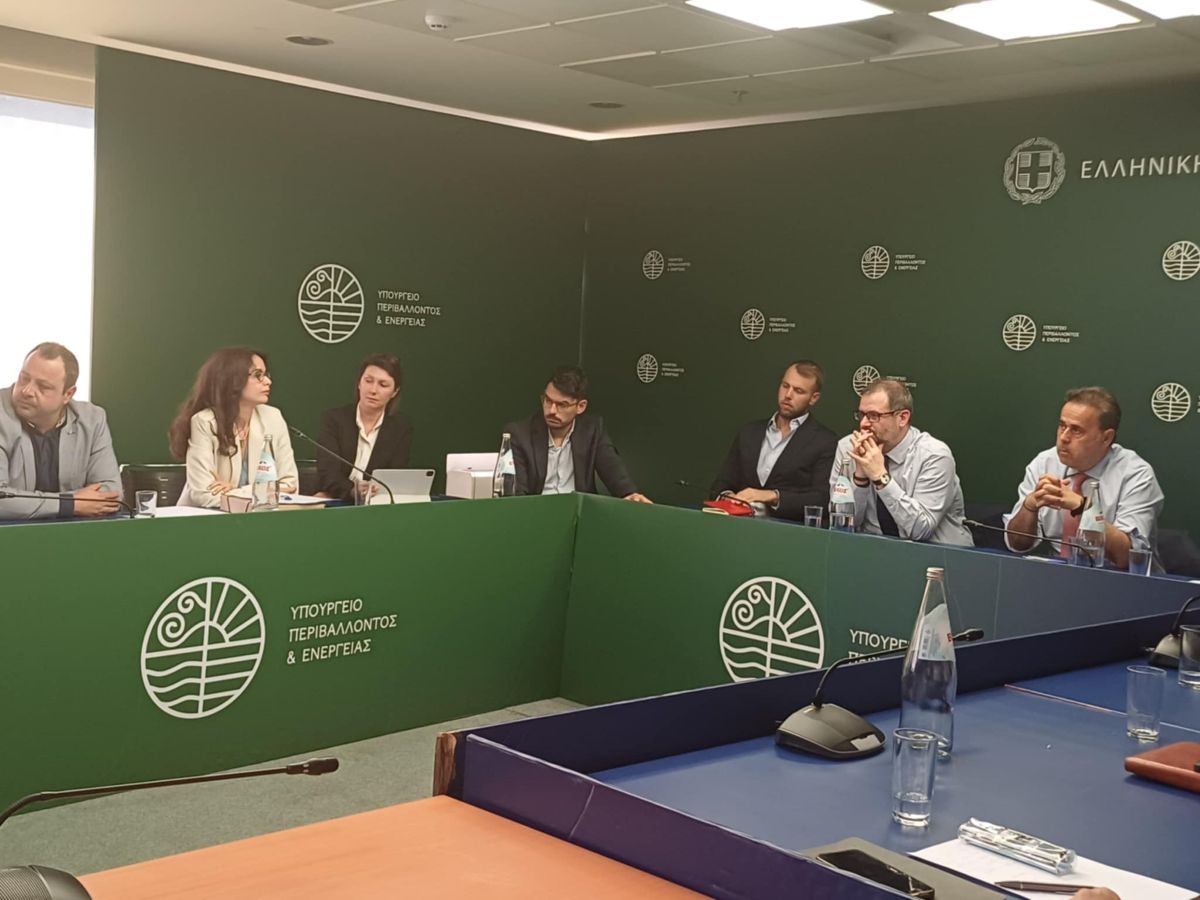 Λύσεις βιωσιμότητας αναζητούν οι μικροεπενδυτές φωτοβολταϊκών