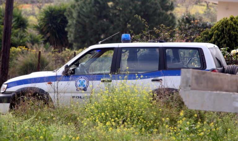 Μέγαρα: 37χρονος τραυμάτισε με αιχμηρό αντικείμενο τη μητέρα, την αδερφή και τον θείο του