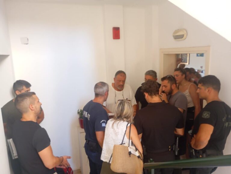 Χανιά: Πολίτες εναντίον πλειστηριασμού κατοικίας, πολύτεκνης οικογένειας, στα Λειβάδια
