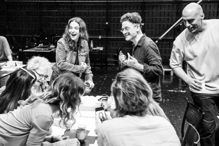 «Ο Όρκος της Ευρώπης»: Ο Ου. Μουαουάντ του Theatre National de la Colline, η Ζ. Μπινός και ένας διαπολιτισμικός θίασος στο Αρχαίο Θέατρο της Επιδαύρου 1 – 2/8