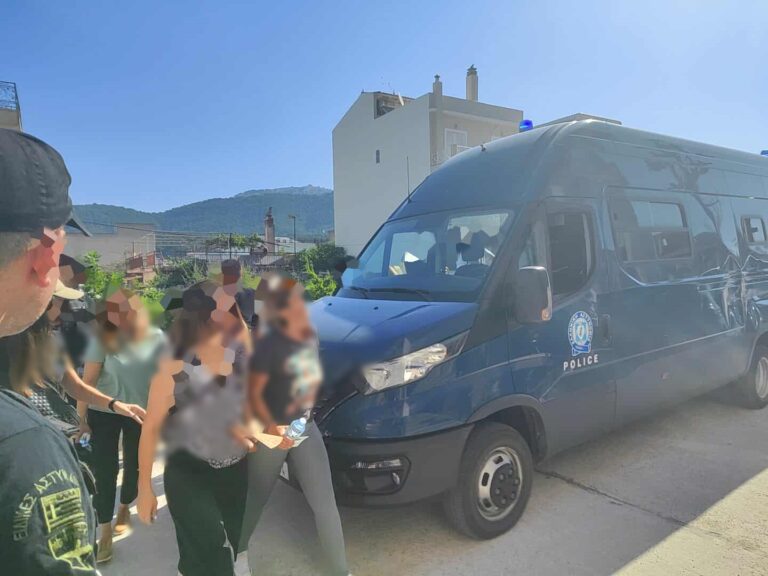 Κακουργηματικού χαρακτήρα κατηγορίες αντιμετωπίζουν οι 14 τελωνειακοί που συνελήφθησαν στον μεθοριακό σταθμό Μαυροματίου