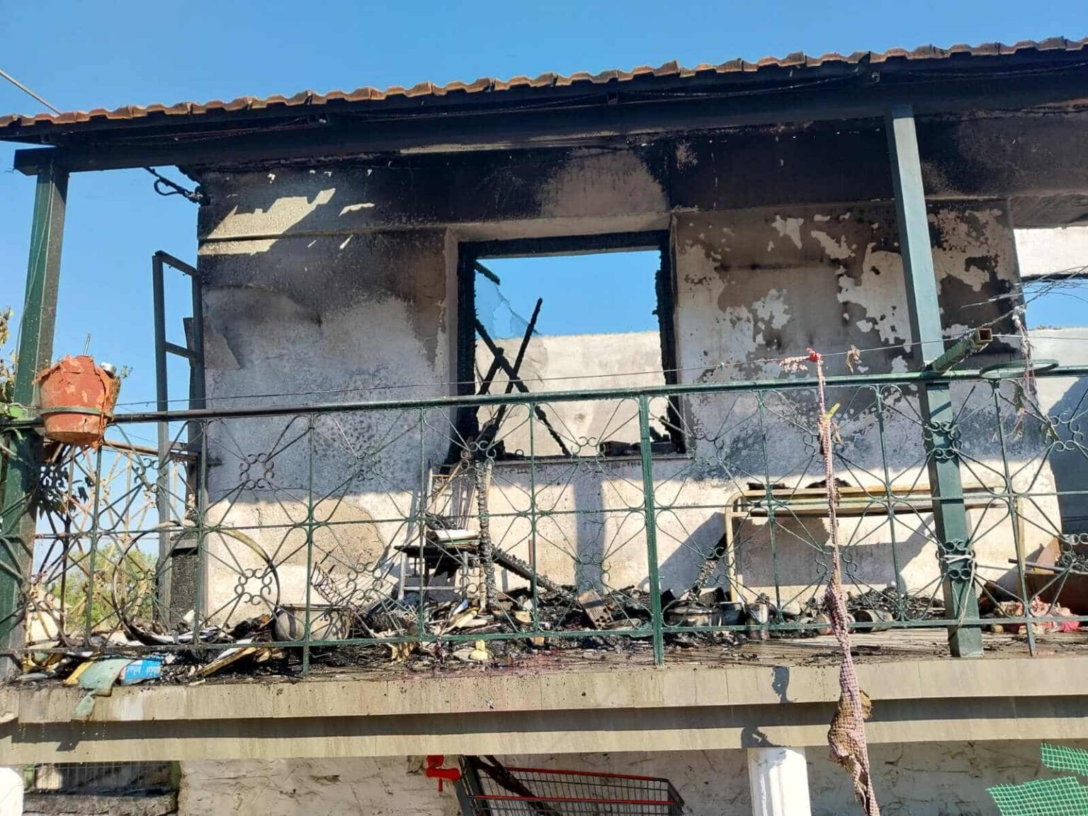 Στάχτη έγινε σπίτι στον Άγιο Δημήτριο Κοζάνης 