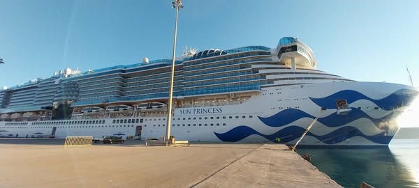 Τριπλή άφιξη κρουαζιερόπλοιων στο λιμάνι της Σούδας – 10.000 επισκέπτες στα Χανιά