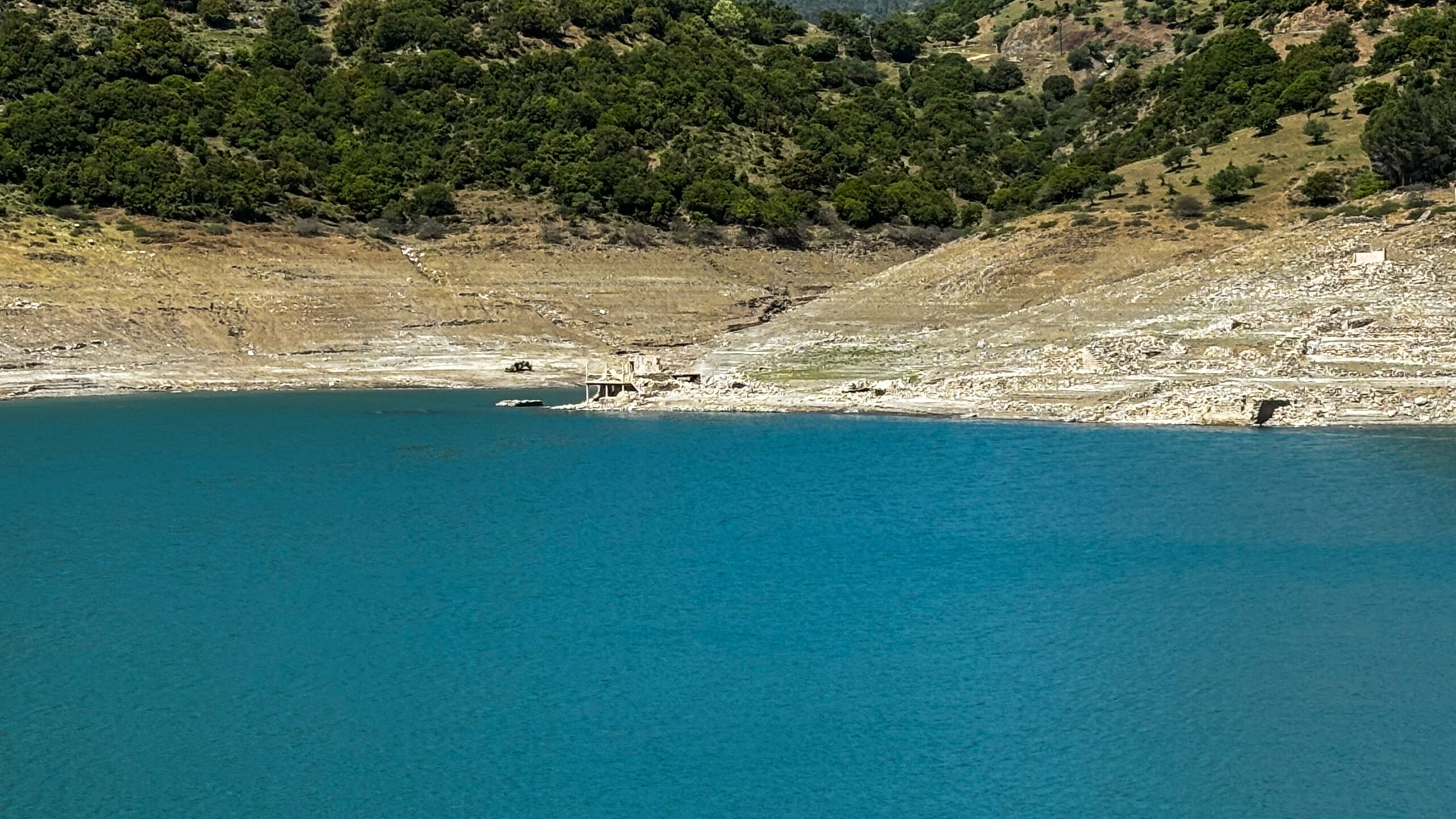 ΧΑΜΗΛΗ Η ΣΤΑΘΜΗ ΤΟΥ ΝΕΡΟΥ ΣΤΗΝ ΛΙΜΝΗ ΤΟΥ ΜΟΡΝΟΥ (ΧΡΗΣΤΟΣ ΣΤΡΑΤΟΥΛΑΚΟΣ/APOHXOS.GR/EUROKINISSI)
