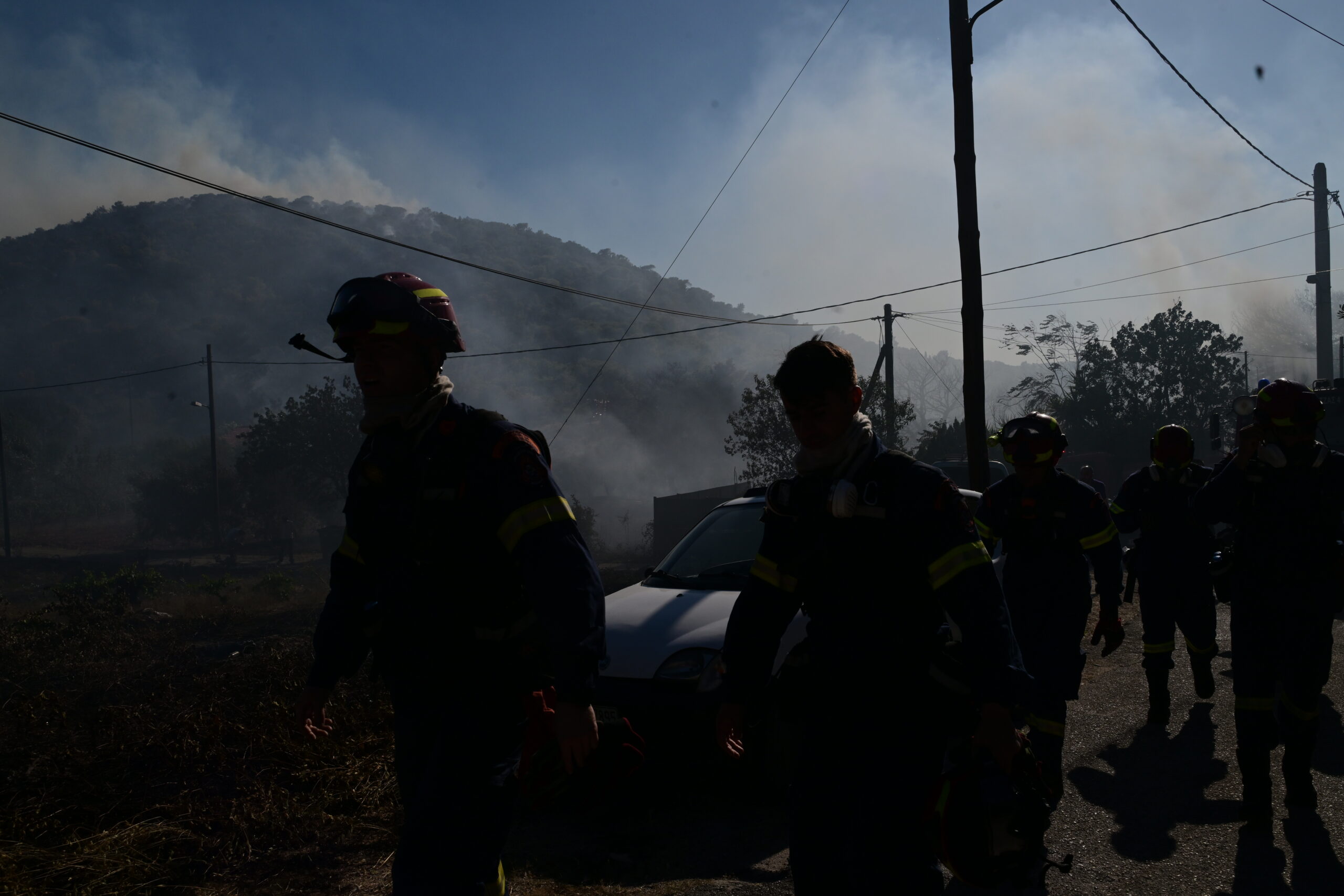 Δήμαρχος Σπάτων στο ΕΡΤNews: «Έχουν καεί σπίτια μεταξύ Πικερμίου – Σπάτων, πολύ μεγάλο το μέτωπο, πνέουν ισχυροί άνεμοι»
