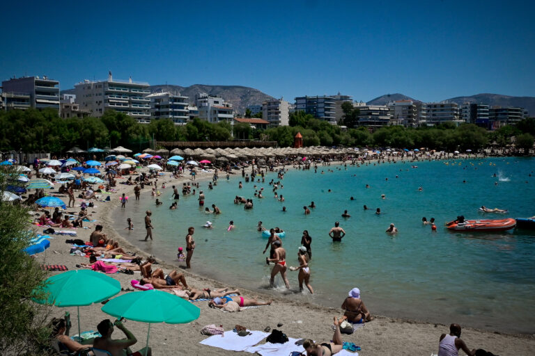Καιρός: Τριήμερος καύσωνας με θερμοκρασίες έως 41-42 βαθμούς – Πρόγνωση από την Α. Τυράσκη