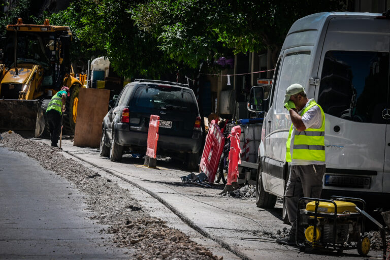 ΓΣΕΕ: Απαιτούμε από τους εργοδότες την τήρηση των μέτρων για τον καύσωνα