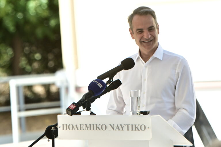 Δωρεά 300 καταδυτικών ρολογιών στους ΟΥΚ – Μητσοτάκης: «Η κυβέρνηση στηρίζει τις Ένοπλες Δυνάμεις – Νέα εποχή για το Πολεμικό Ναυτικό»