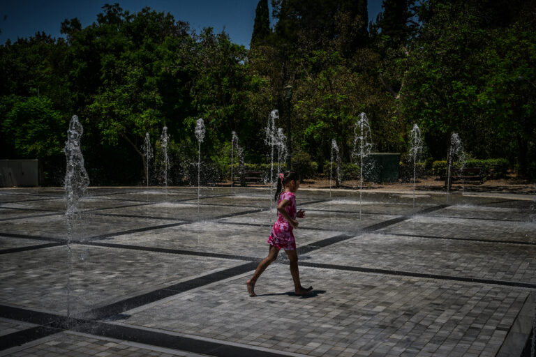 Καύσωνας: Πώς πρέπει να λειτουργούμε σε ακραίες θερμοκρασίες