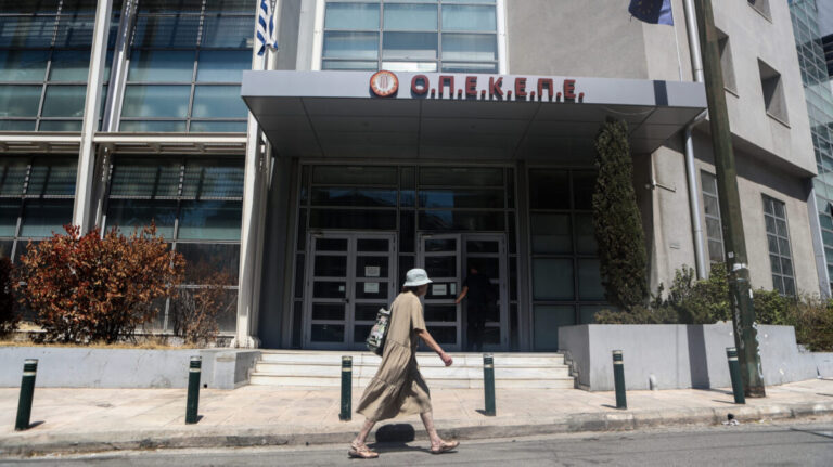 Έφοδος του ελληνικού FBI στον ΟΠΕΚΕΠΕ: Οι επιδοτήσεις θα καταβληθούν αφού προηγηθούν έλεγχοι, δήλωσε ο Κ. Τσιάρας
