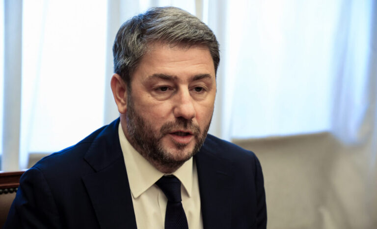 Ν. Ανδρουλάκης: 12 δισ. σε απευθείας αναθέσεις – Πάρτι αδιαφάνειας από την κυβέρνηση της ΝΔ
