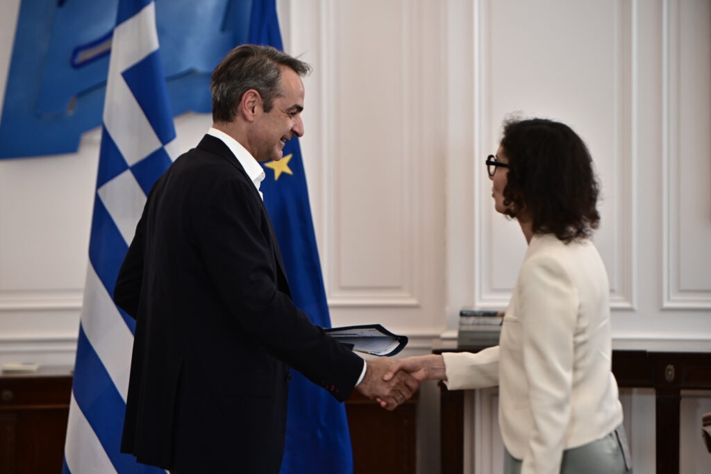 Συνάντηση Κ. Μητσοτάκη με την Ευρωπαία Επίτροπο – Στο επίκεντρο το μέτωπο της Πολιτικής Προστασίας