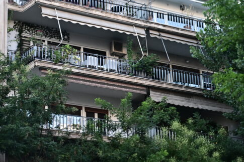 Ρωσία – Live: Η Μόσχα τιμά σήμερα την επέτειο της 9ης Μαΐου 1945 – Δέσμευση Ζελένσκι για τήρηση της εκεχειρίας που ανακοίνωσε ο Τραμπ