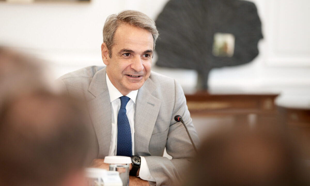 ΣΥΝΑΝΤΗΣΗ ΤΟΥ ΠΡΩΘΥΠΟΥΡΓΟΥ ΚΥΡΙΑΚΟΥ ΜΗΤΣΟΤΑΚΗ ME ΔΗΜΑΡΧΟΥΣ ΤΗΣ ΔΥΤΙΚΗΣ ΜΑΚΕΔΟΝΙΑΣ (ΔΗΜΗΤΡΗΣ ΠΑΠΑΜΗΤΣΟΣ/ΓΡΑΦΕΙΟ ΤΥΠΟΥ ΠΡΩΘΥΠΟΥΡΓΟΥ/EUROKINISSI)