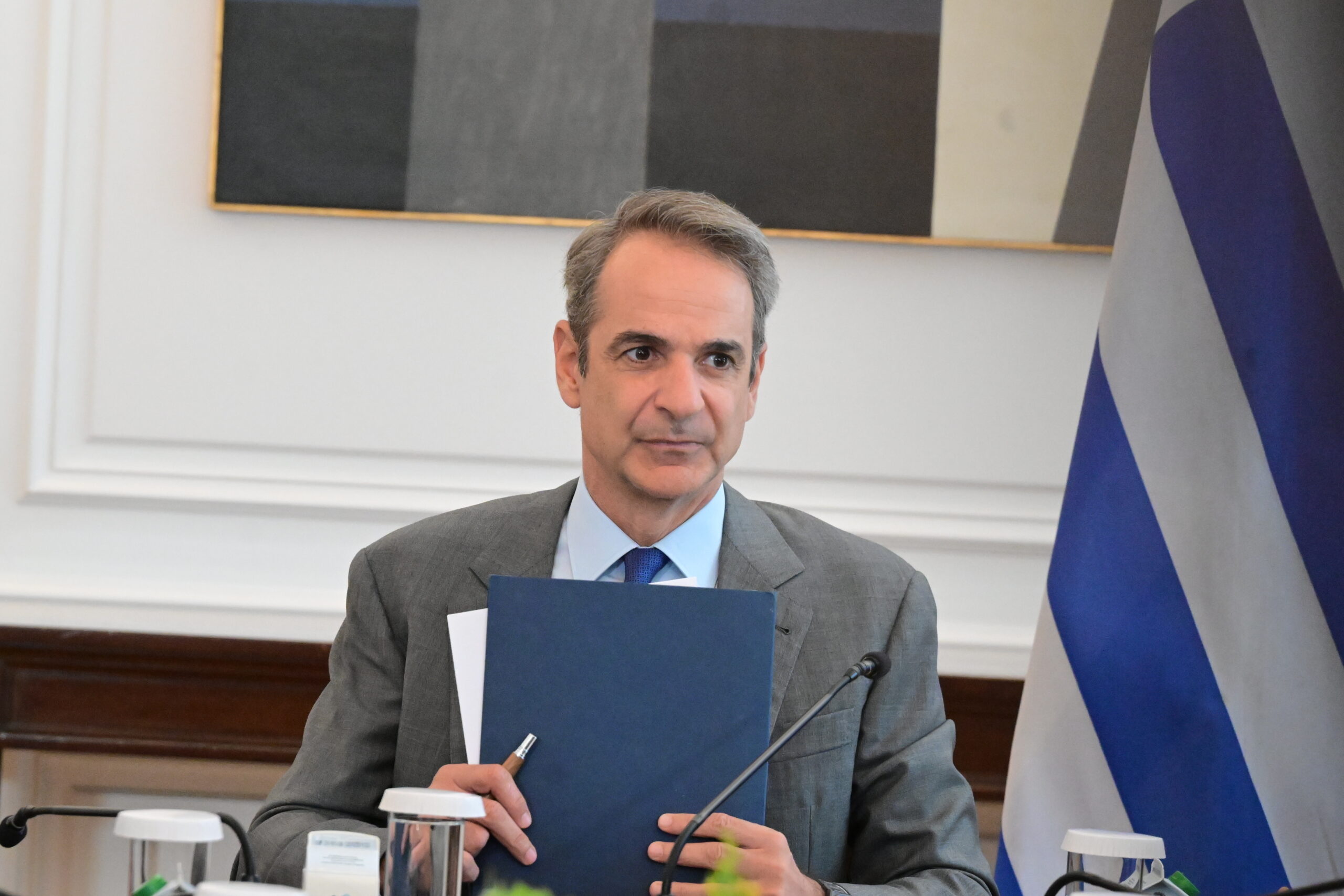 Πατάει «γκάζι» η κυβέρνηση: Οι 25 μεταρρυθμίσεις μέχρι το τέλος του έτους – Πακέτο ΔΕΘ με στόχο την ελάφρυνση της μεσαίας τάξης